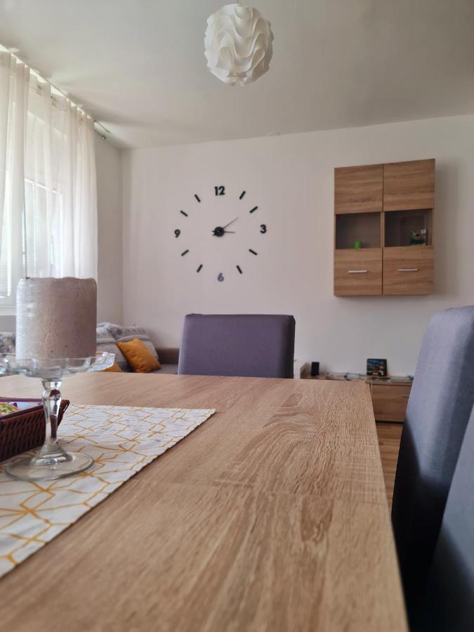 Apartment Pemper - Self Check In And Check Out Otočac Extérieur photo