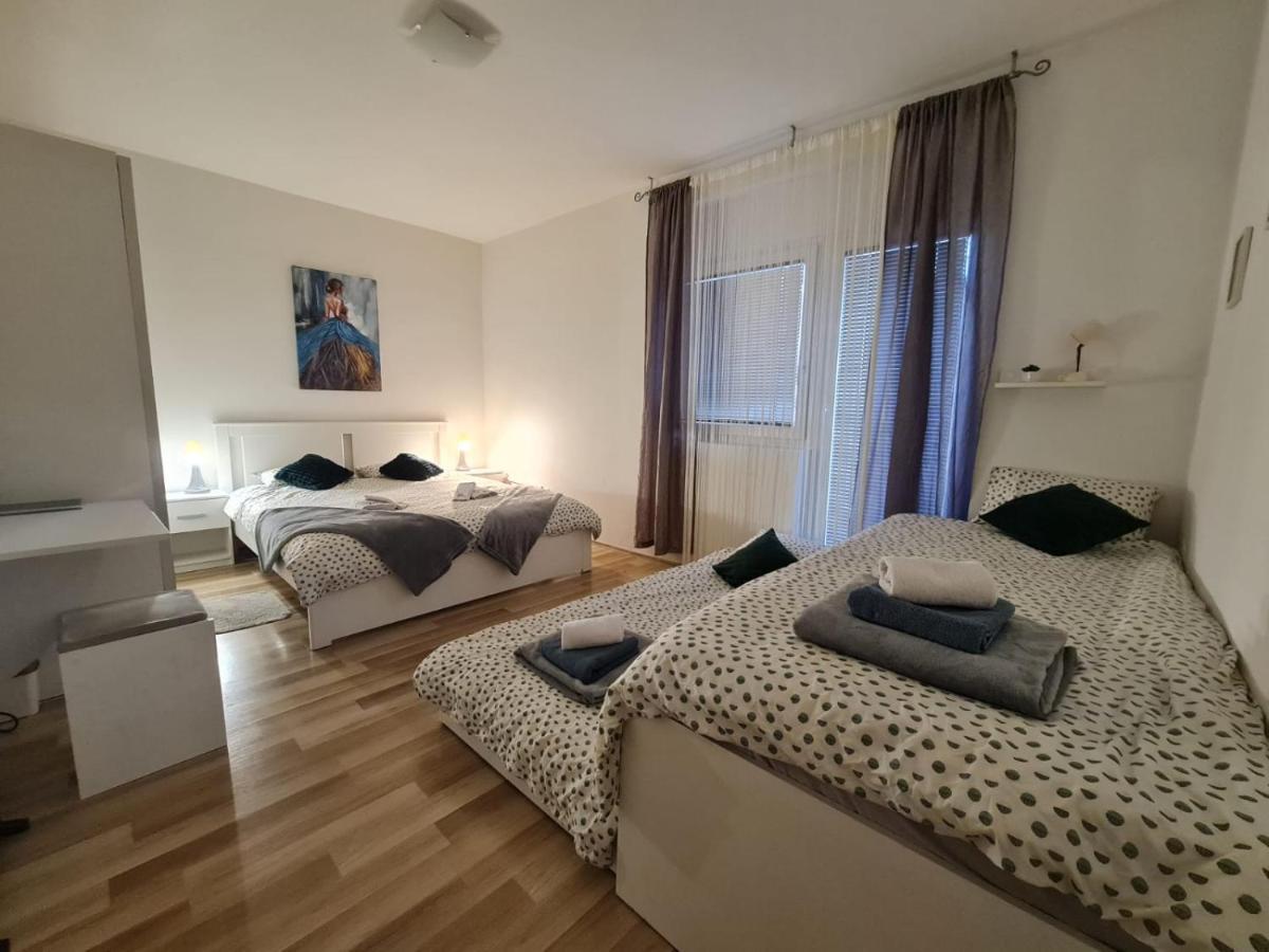Apartment Pemper - Self Check In And Check Out Otočac Extérieur photo