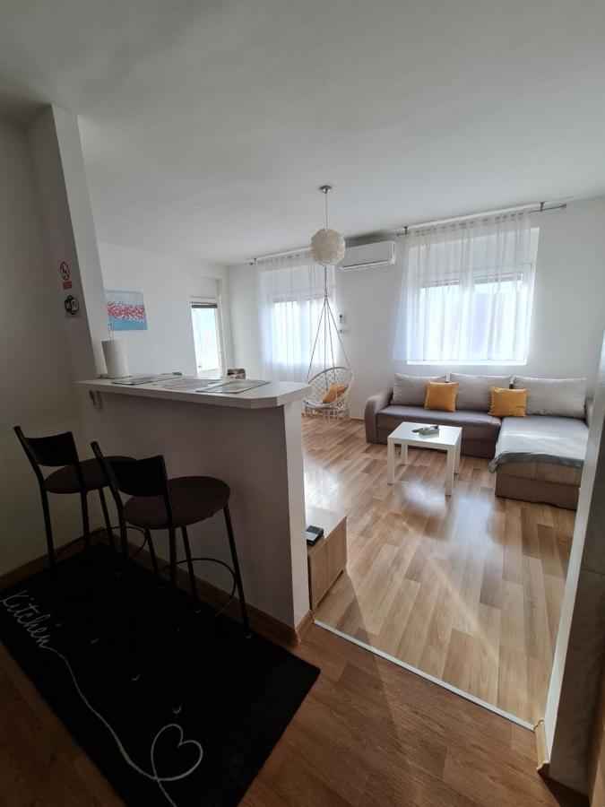 Apartment Pemper - Self Check In And Check Out Otočac Extérieur photo
