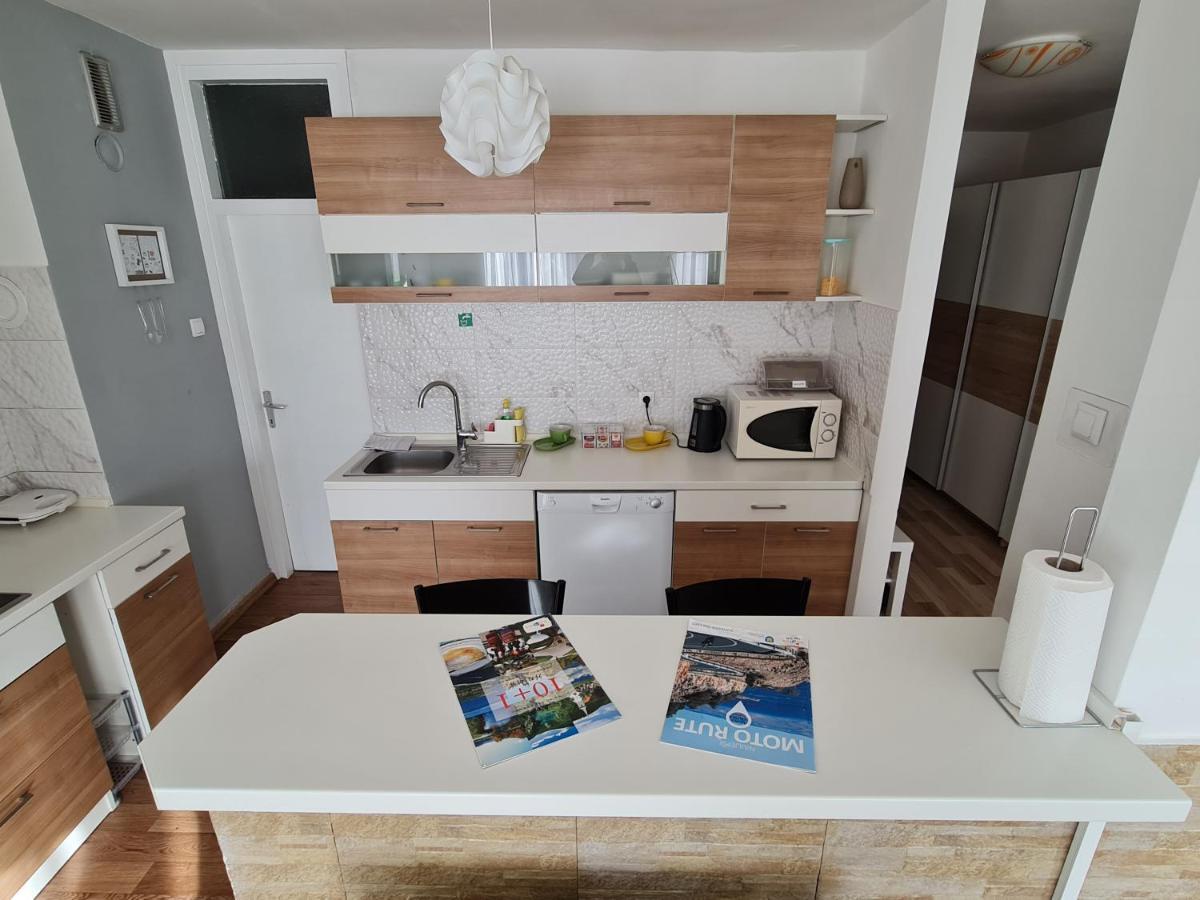 Apartment Pemper - Self Check In And Check Out Otočac Extérieur photo